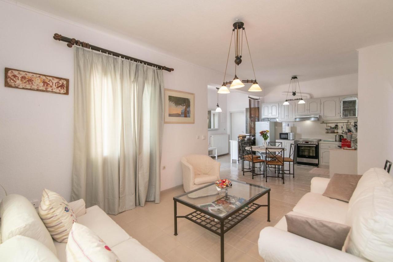 Villa With View Of Agios Ioannis And Pool With Jacuzzi Luaran gambar