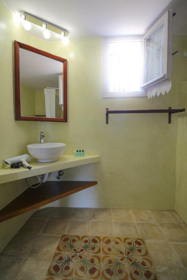 Villa With View Of Agios Ioannis And Pool With Jacuzzi Luaran gambar
